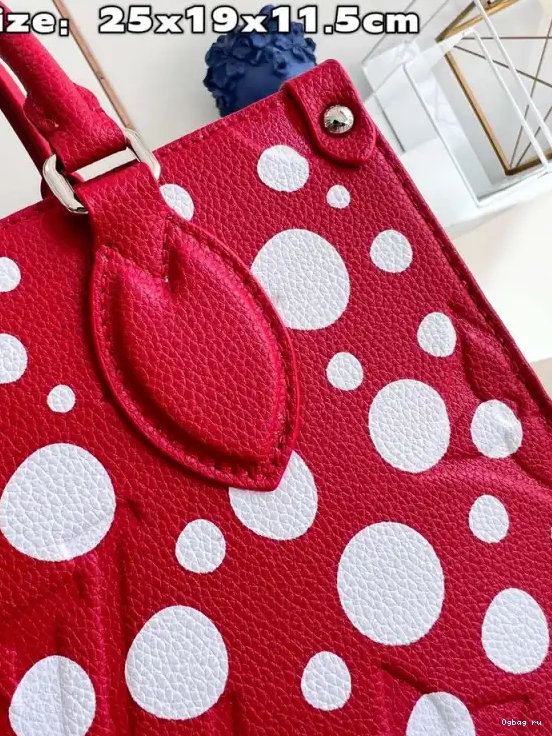 LOUIS VUITTON ONTHEGO PM 0422